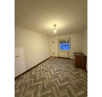 Großzügig geschnittene 2 ZKB Wohnung - Saarbrücken West