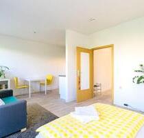 Möblierte 3 Zimmer Wohnung mit Balkon am Berlin Alexanderplatz