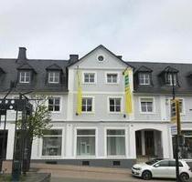 THALFANG: Gepflegte 3 ZKB - Wohnung mit modernem Bad und Einbauküche ! !