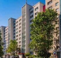 2 Zimmerwohnung mit Aufzug, Balkon und Bad mit Dusche! - Dresden Prohlis