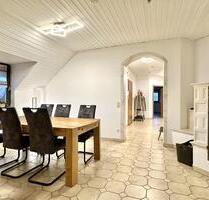 Attraktive 4,5-Zi-Wohnung mit Blick auf den Schloßberg inkl. EBK - frei nach Abstimmung! - Pegnitz