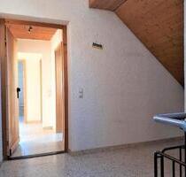 3-Zimmer-DG-Wohnung - zentrale Lage in Altdorf bei Nürtingen