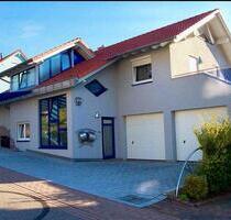 Geräumige 4,5 Zimmer Dachgeschosswohnung mit Balkon - Eppingen