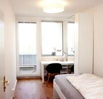 WG Zimmer Berlin Friedrichshain - Straußbergerplatz -10243 Berlin