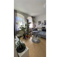 Großzügige, helle 3-Zimmer-Altbauwohnung mit Einbauküche – 102 m² - Hof Altstadt
