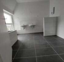 Mittendrin statt nur dabei! Frisch renovierte 3 Zimmerwohnung mit 114,41 m² im Dachgeschoss - Oberhausen
