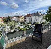 altersgerechte Wohnung in gepflegtem Haus mit Balkon und Fahrstuhl - Zwickau Neuplanitz