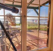 13% Rabatt im Herbst: Zauberhaftes Ferienhaus direkt am Badestrand Schweriner See, nahe Ostsee, Mecklenburgische Seenplatte, Boot und Kanadier, alles inklusive - Wismar Altstadt