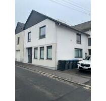 Praxis oder Bürogebäude - 1.200,00 EUR Kaltmiete, ca.  9,00 m² in Ulmen (PLZ: 56766)