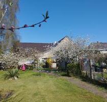 Wohnhaus mit 2 Whg. in ruhiger Dorfrandlage mit Ausbaureserve - Domsühl