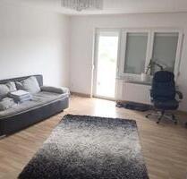 Schöne, helle 2 Zi - Whg mit Einbauküche, Süd-Balkon und Autostellplatz in Augsburg - Pfersee