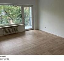 Attraktive 2-Zimmer Wohnung mit Einbauküche, Badewanne und Balkon in Wansbek - Hamburg Wandsbek
