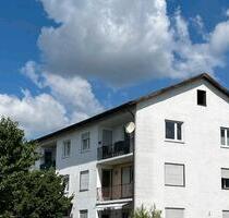 Schwindegg - Gepflegte 3-Zimmerwohnung mit Garage