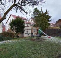 Stuttgart möbiliziert Vier Zimmer Wohnung 7Km von Zentrum