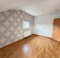 Mietwohnung (2,5 Zimmer) mit Stellplatz, Garten und Keller ❗️ - Köln Mülheim