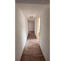 3-Zimmer-Wohnung - 900,00 EUR Kaltmiete, in Täferrot (PLZ: 73527)