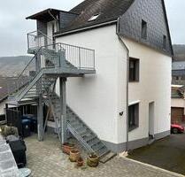 75 m²DG-Wohnung mit Einbauküche, Klimaanlage und Stellplatz - Peterswald-Löffelscheid