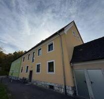 Sonnige 2-Zimmer-Wohnung in ruhiger Lage – frisch renoviert - Sulzbach-Rosenberg