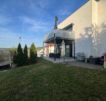 EG-Wohnung 4,5 Zimmer mit Garten, Garage und 2 Stellplätzen - Bad Mergentheim