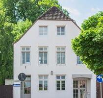 Großzügige und vielseitig nutzbare Gewerbeeinheit im Altbau - Lütjenburg