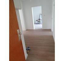 sanierte 3 Zimmer-Wohnung mit Balkon im Erdgeschoß - Frankfurt am Main Fechenheim