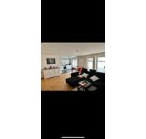 Wohnung Stuttgart im Heusteigviertel 2-Zimmer, Balkon, Parkplatz