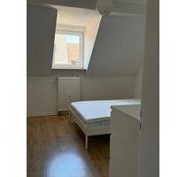 Dachgeschoss Wohnung DU Hochfeld höhe Bethesda Krankenhaus - Duisburg Duisburg-Mitte