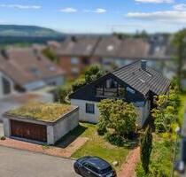 Großes Haus mit schönem Garten, Doppelgarage&Toplage in Beinstein - Waiblingen