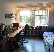Ruhige WG, Zentral in Reutlingen - Esslingen am Neckar