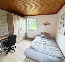 Zimmer in neu zu gründender 4er-WG in Cham (engl.: shared room)