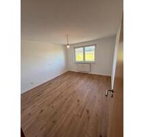 3 Zimmer Wohnung 75qm im 1. OG mit Balkon - Bad Dürrheim