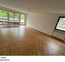 4-Zimmer-Wohnung mit Einbauküche und Balkon in Langenhorn - Hamburg