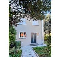 Aussergewöhnliches Reihenendhaus in Stuttgart Giebel zu vermieten