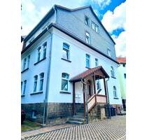 Sanierte 3 Zimmer Wohnung, Terrasse, Gäste WC, Stellplatz usw. - Arnstadt