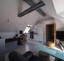 1-Zimmer-Dachgeschoss-Wohnung - Perfekt für Singles oder Pendler! - Vöhringen