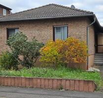 Einfamilienhaus-Bungalow mit Garage - Bornheim