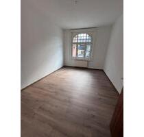 2 Raum Wohnung zentral, ruhig, hell in Meiningen