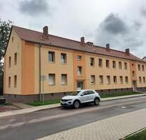 Wohnung 3-ZimmerWhg EG li. - 450,00 EUR Kaltmiete, in Nienburg (Saale) (PLZ: 06429)