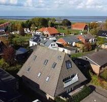 Schöne 2-Zimmer-Wohnung mit Balkon, Stellplatz, EBK in Burhave! - Butjadingen