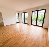 !! Diese wunderschöne Neubauwohnung mit vier Zimmern könnte bald Ihre sein !! + EBK + Stellplatz - Berlin Steglitz-Zehlendorf