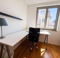 !! Diese wunderschöne Maisonettewohnung wartet auf Sie !! + Einbauküche + Balkon und Stellplatz - Berlin Treptow-Köpenick