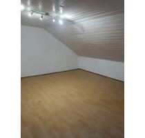 2 Zimmer Wohnung 75 qm ab sofort - Sandhausen