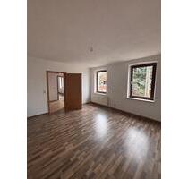 AKTION! 2 KM kostenlos! Ruhige Erdgeschoss-Wohnung im Grünen – Sofort beziehbar! - Lunzenau