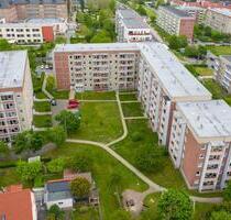 Schöne 3-Raum-Wohnung mit Balkon zu unschlagbarem Preis - Saalfeld (Saale)