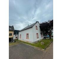 Charmantes Einfamilienhaus mit Einbauküche in Bergweiler - Osann-Monzel
