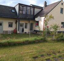 Schönes Haus in 95158Kirchenlamitz 700qmGarten 2Garagen Ölheizung