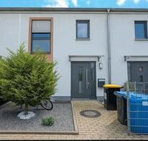 Geräumiges 4-Zimmer Haus mit Garage in Mönchengladbach-Lürrip