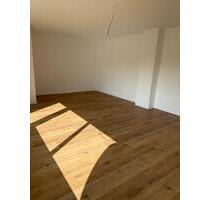 Frisch sanierte 4-Zimmer-Dachgeschosswohnung mit Balkon - Lüdenscheid Othlinghausen