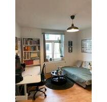 Helle zwei-Raum Wohnung möbliert - Leipzig Altwest