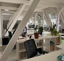 Eigener Arbeitsplatz Co-Working in hellem DG - Kreative Bürogemeinschaft - Berlin Friedrichshain-Kreuzberg